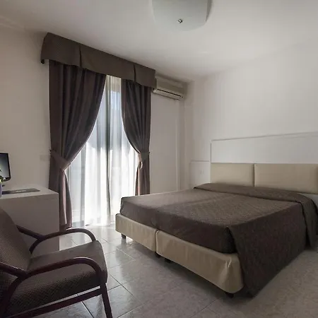 Hotel Rina