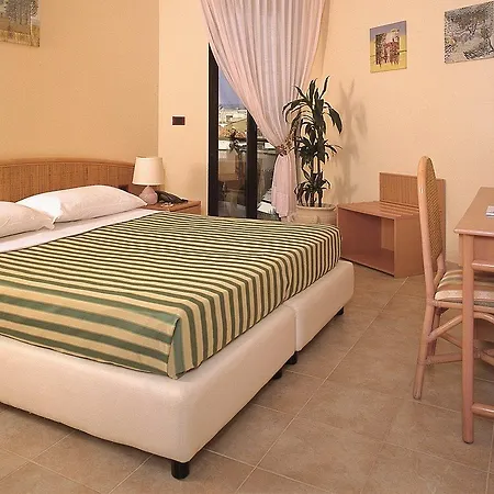 Hotel Rina 4*