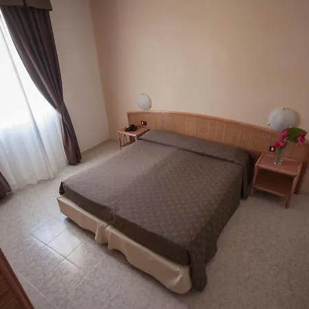 Rina Hotel
