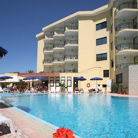 Hotel Rina 4*