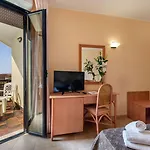 Hotel Rina 4*