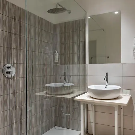 Hotel Rina 4*