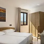 Hotel Rina